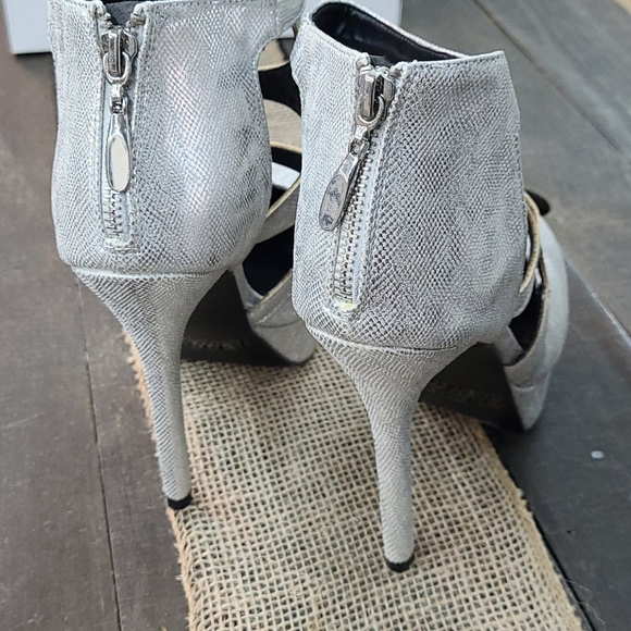 NWOT Qupid platform stilettos - Picture 3 of 7